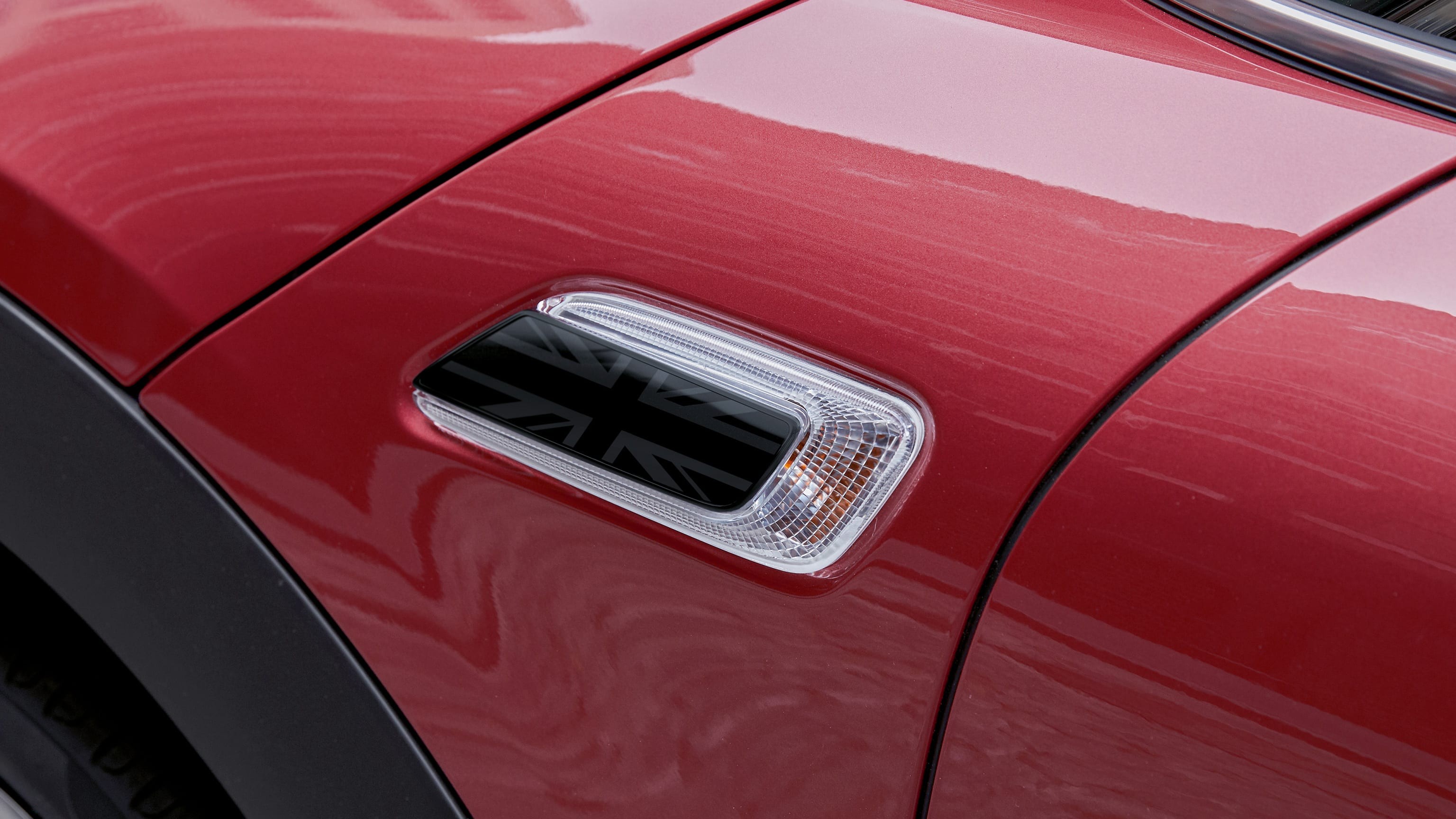 MINI Clubman – kırmızı ve siyah – night jack yan havalandırmalar